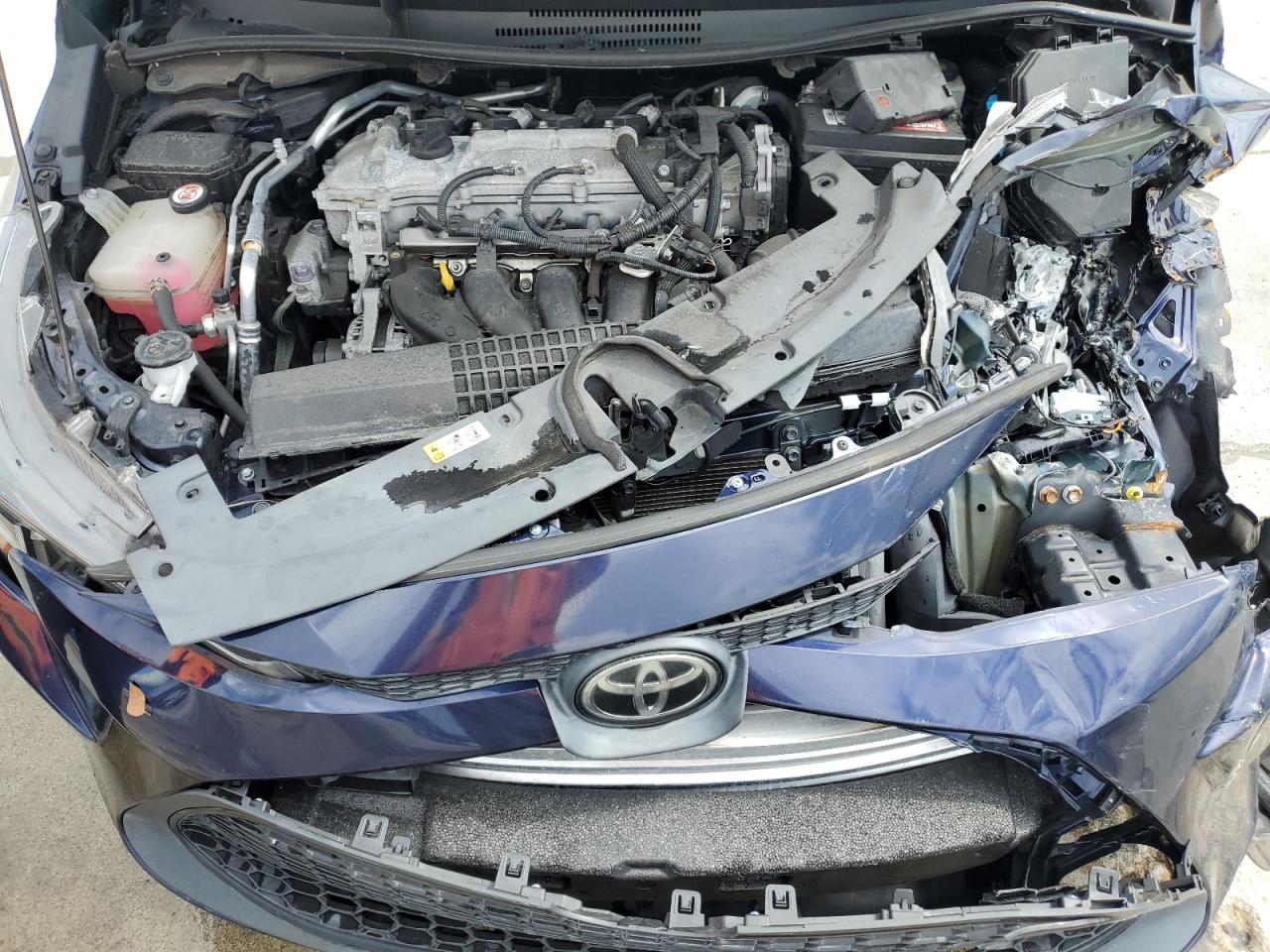 2020 TOYOTA COROLLA LE photo 11