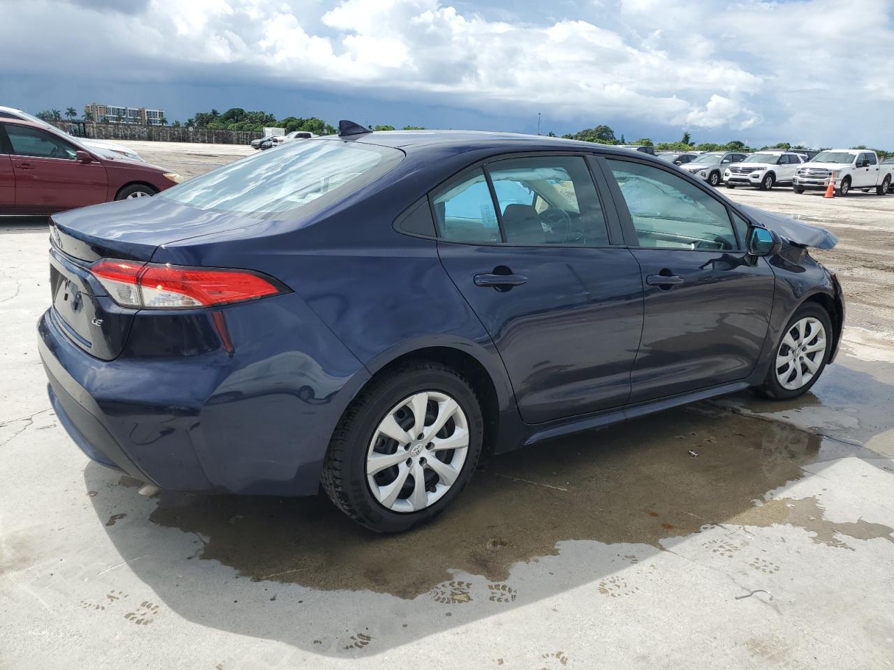 2020 TOYOTA COROLLA LE photo 3
