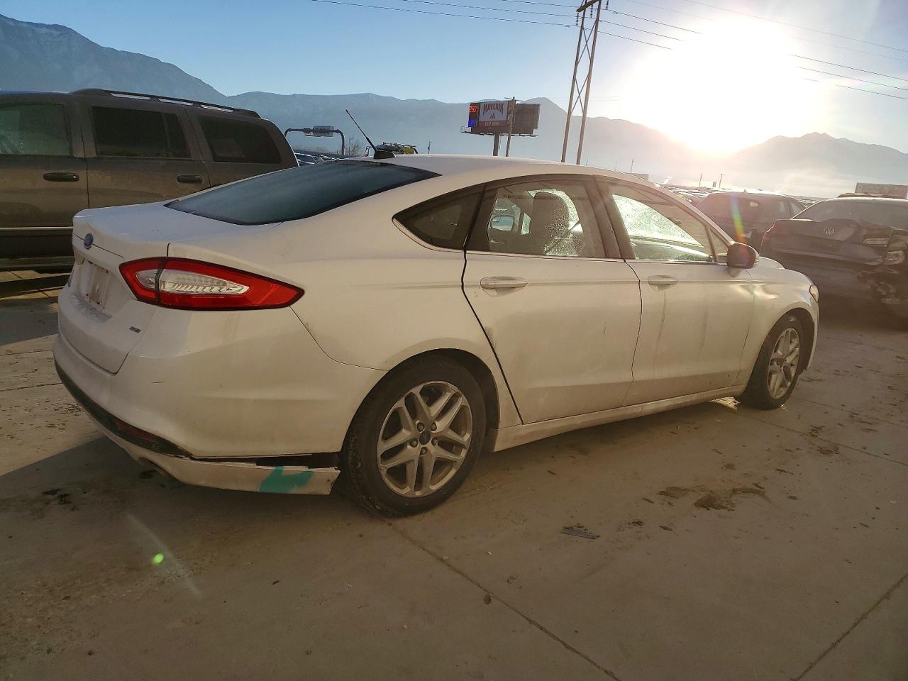 2015 FORD FUSION SE photo 5