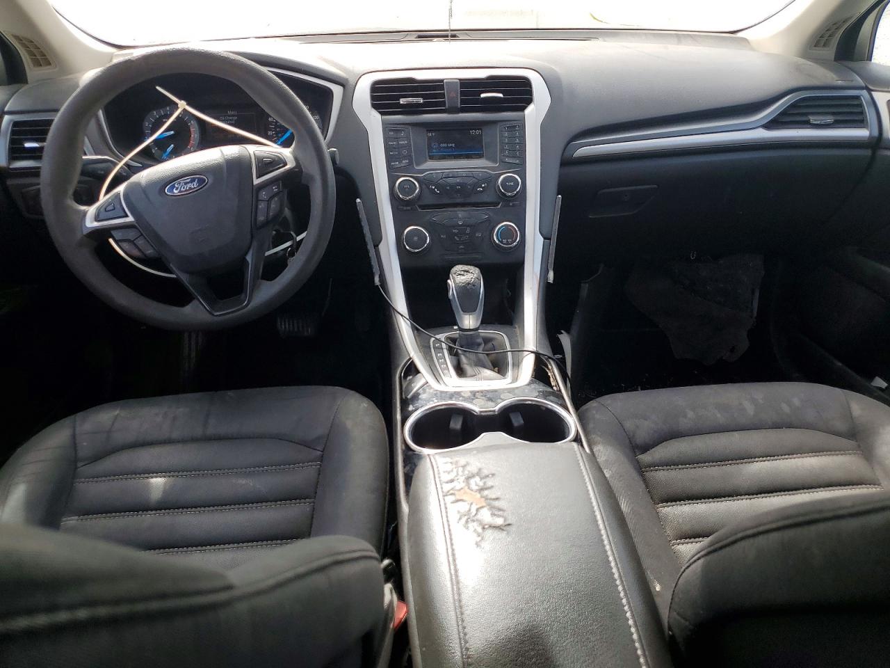 2015 FORD FUSION SE photo 16