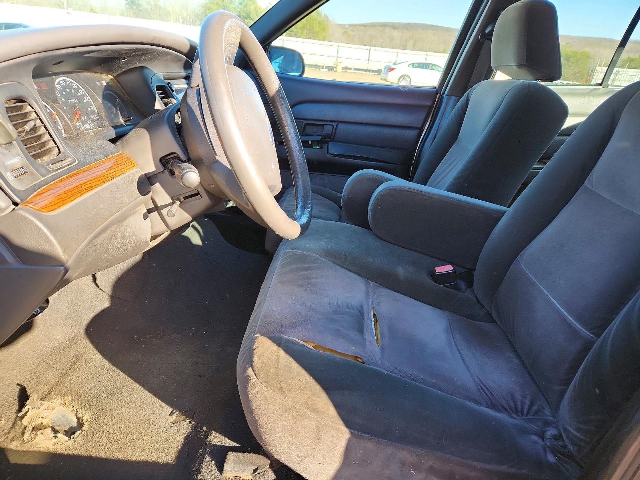 2005 FORD CROWN VICTORIA photo 7
