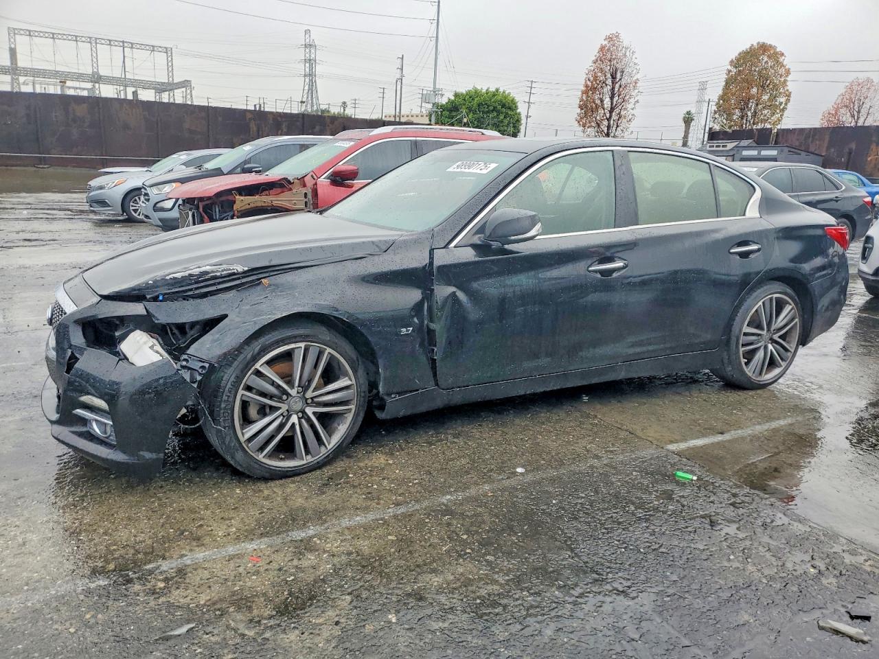 2015 INFINITI Q50