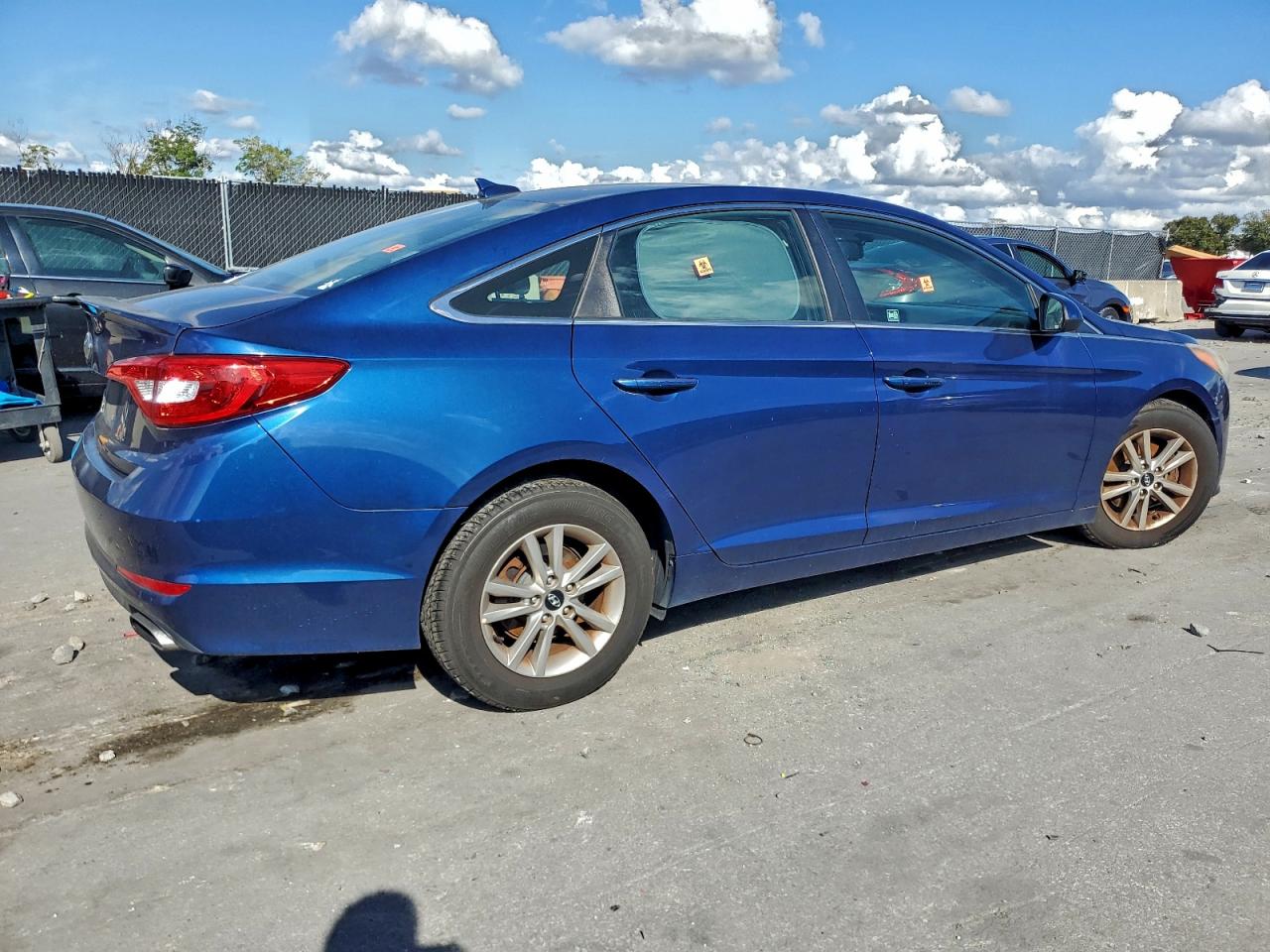 2016 HYUNDAI SONATA SE photo 3
