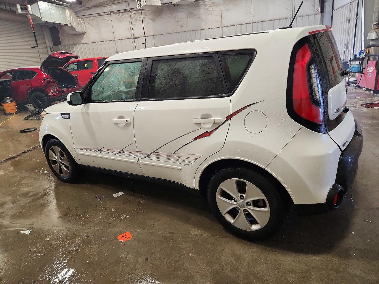 2015 KIA SOUL photo 2