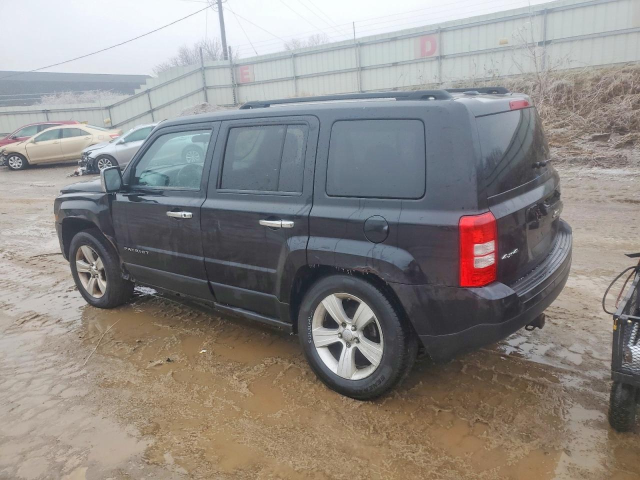 2012 JEEP PATRIOT LATITUDE photo 2