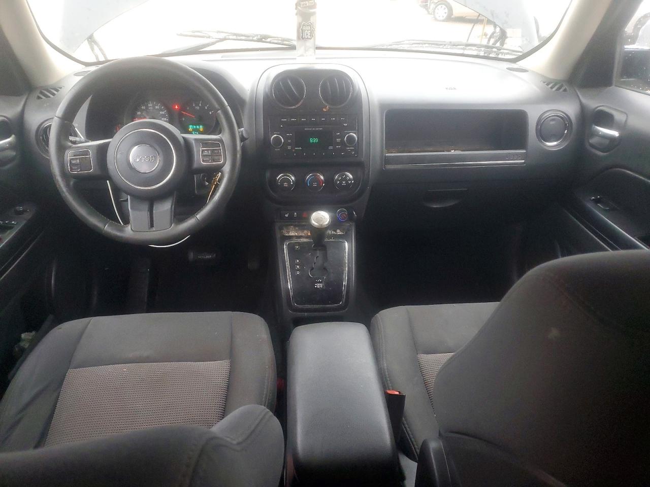 2012 JEEP PATRIOT LATITUDE photo 8