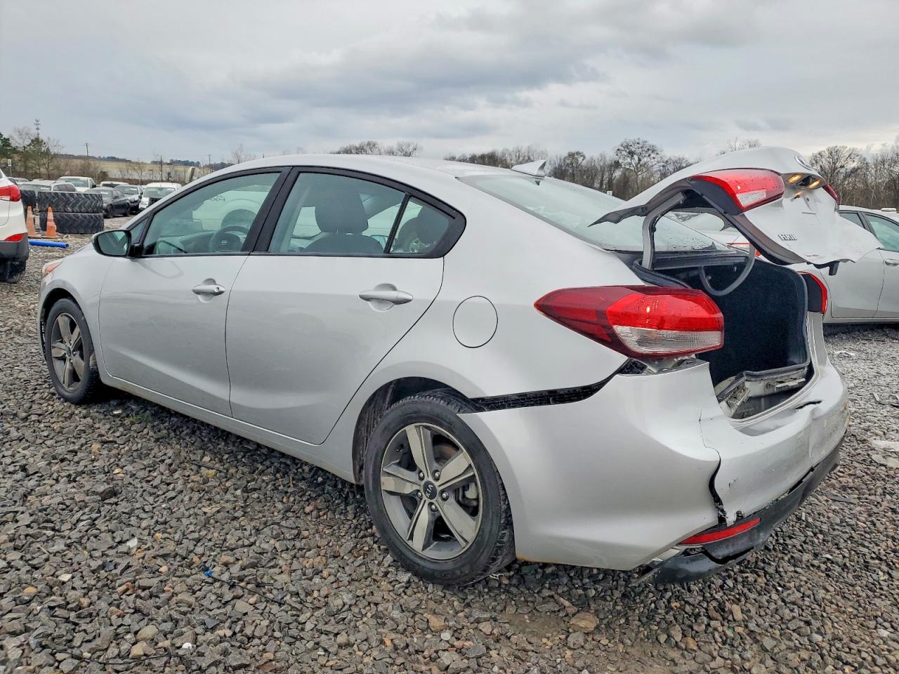 2018 KIA FORTE LX photo 4