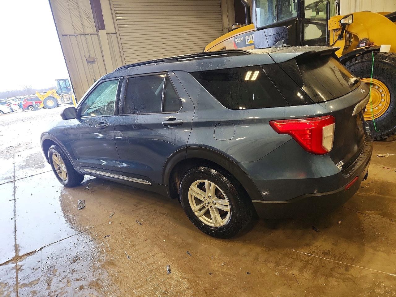 2020 FORD EXPLORER XLT photo 4