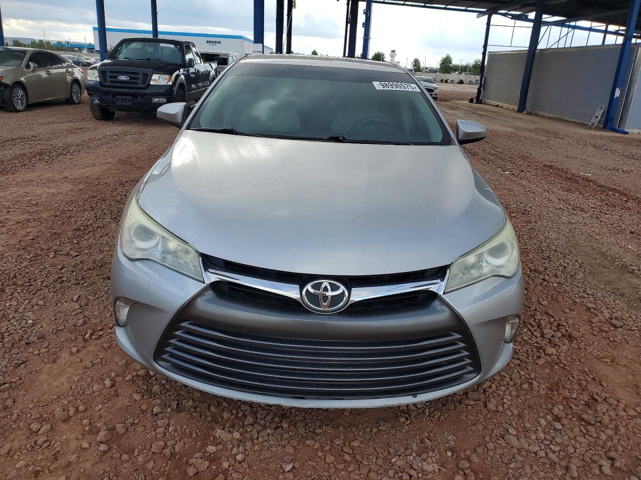 2017 TOYOTA CAMRY LE photo 5