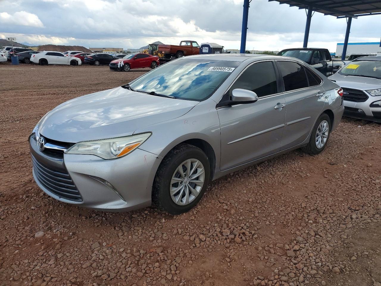 2017 TOYOTA CAMRY