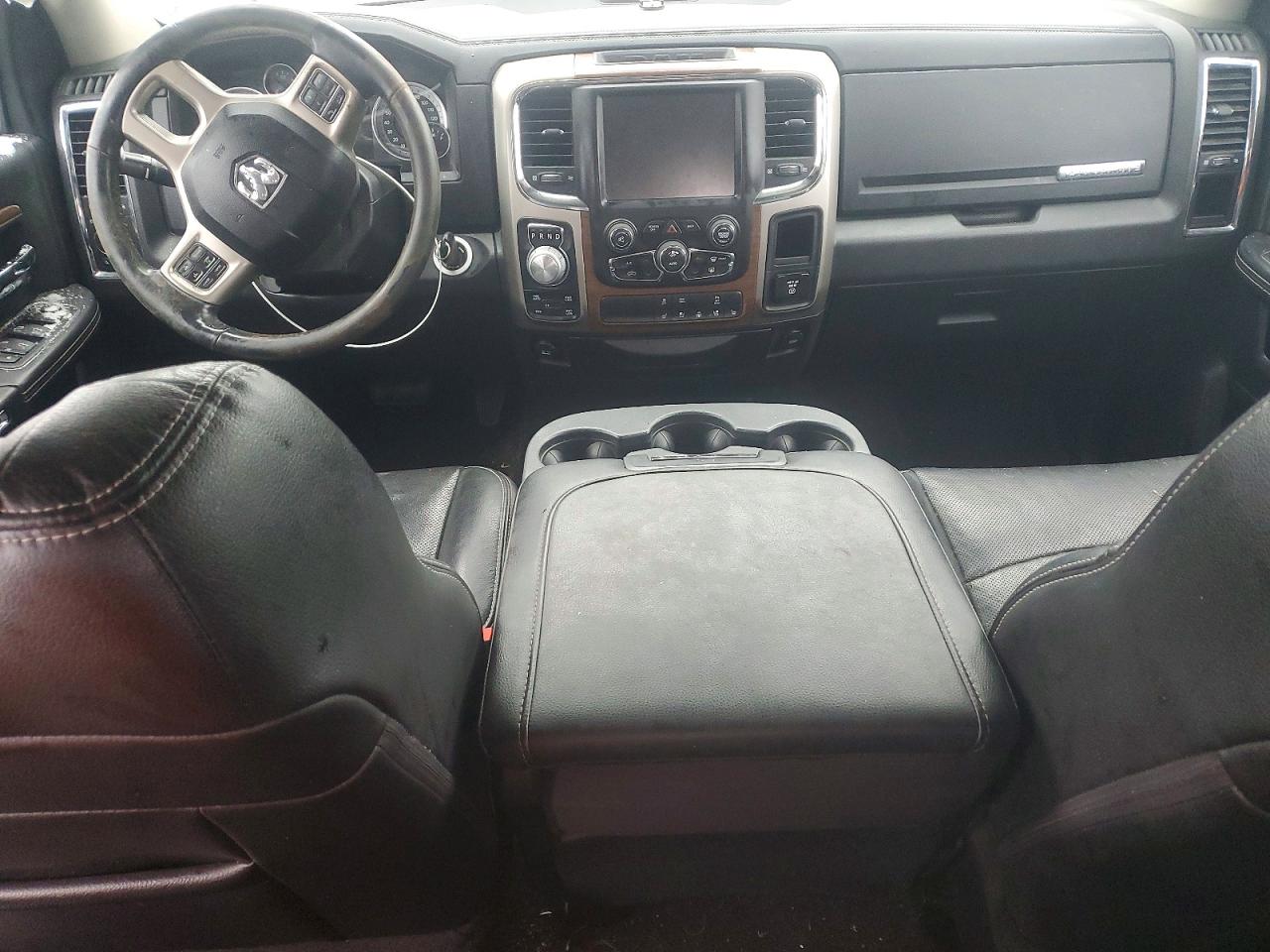 2015 RAM 1500 LARAMIE photo 8