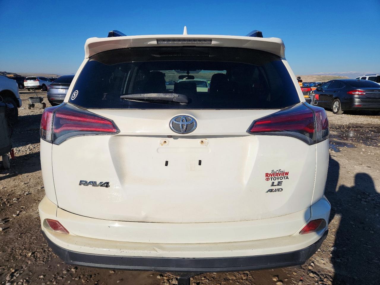 2016 TOYOTA RAV4 LE photo 6