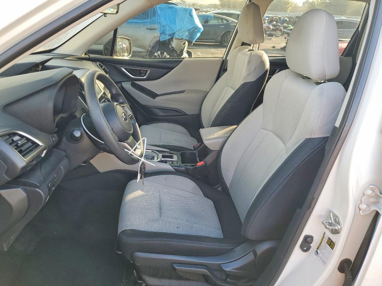 2021 SUBARU FORESTER photo 7