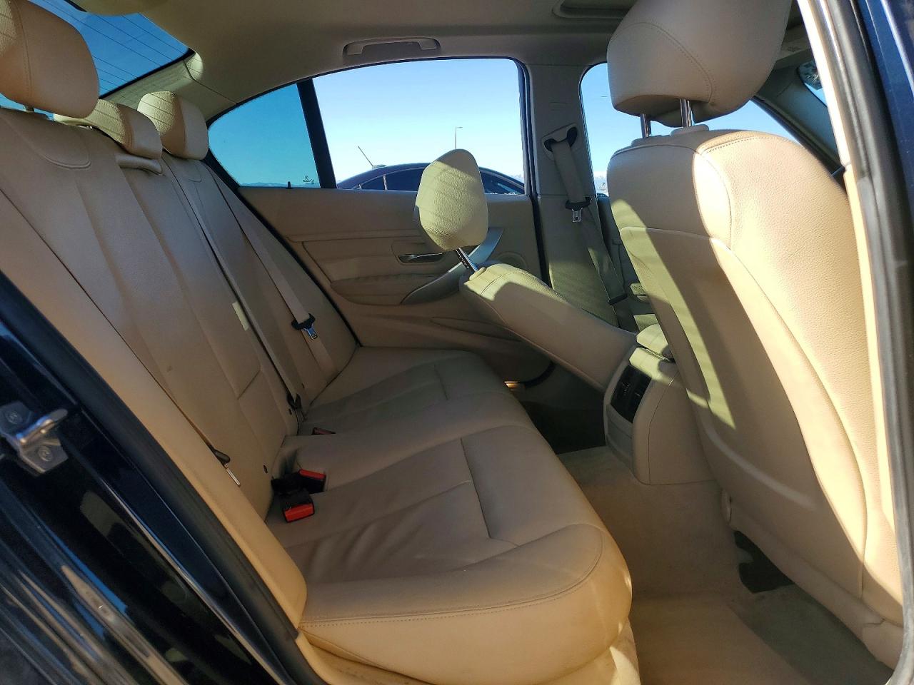 2016 BMW 320 I photo 10