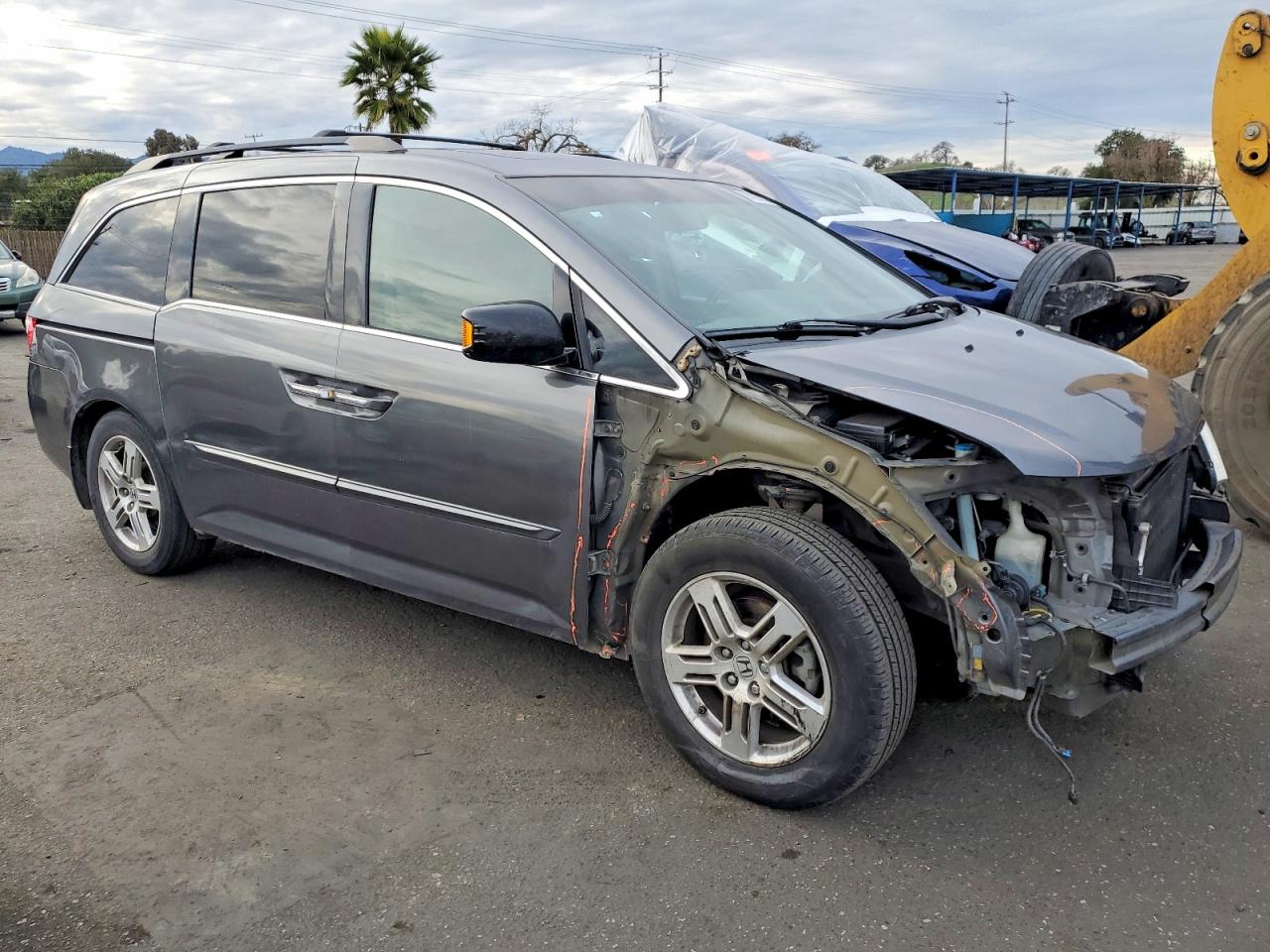 2012 HONDA ODYSSEY TOURING photo 4