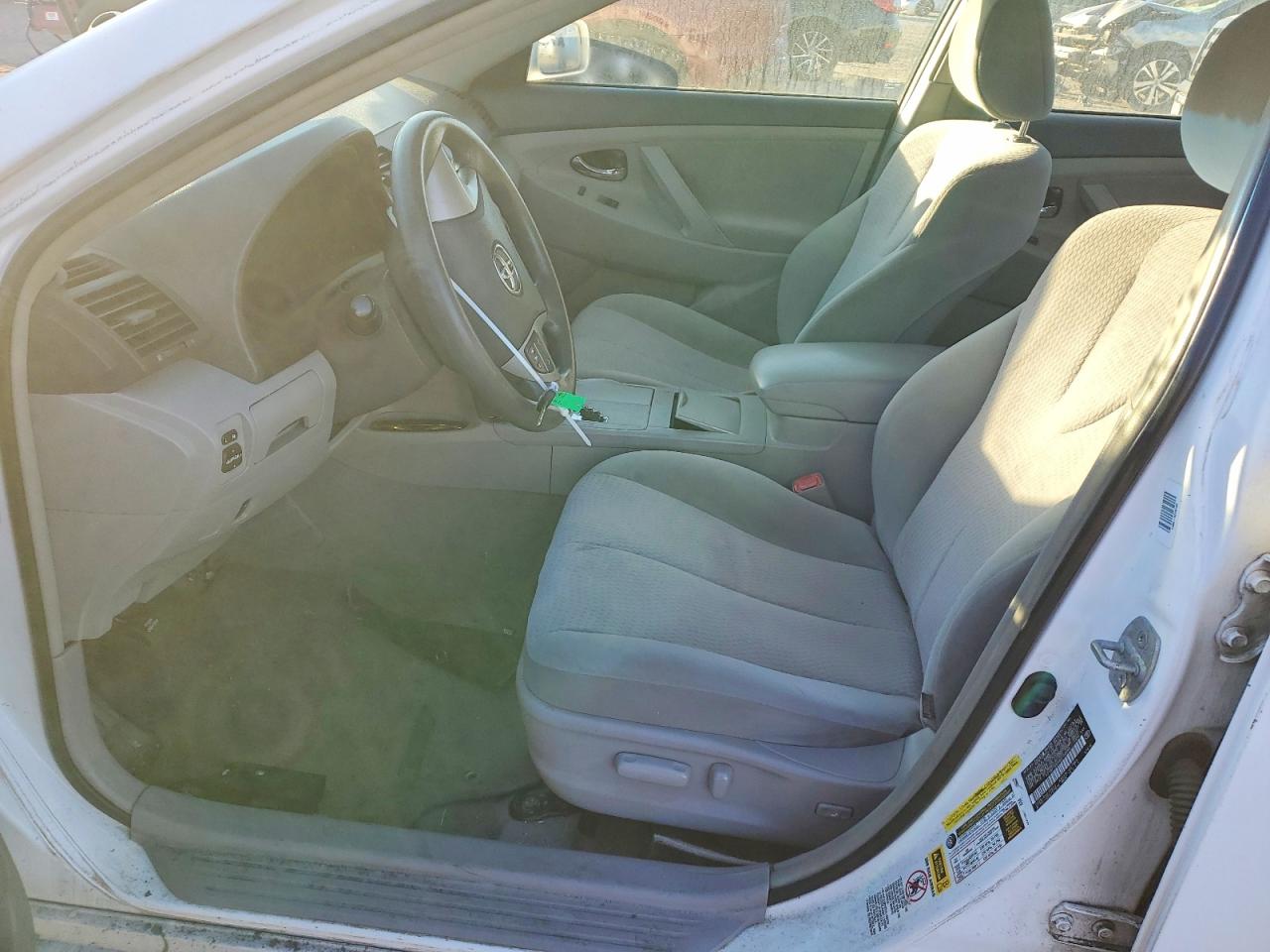 2011 TOYOTA CAMRY BASE photo 7