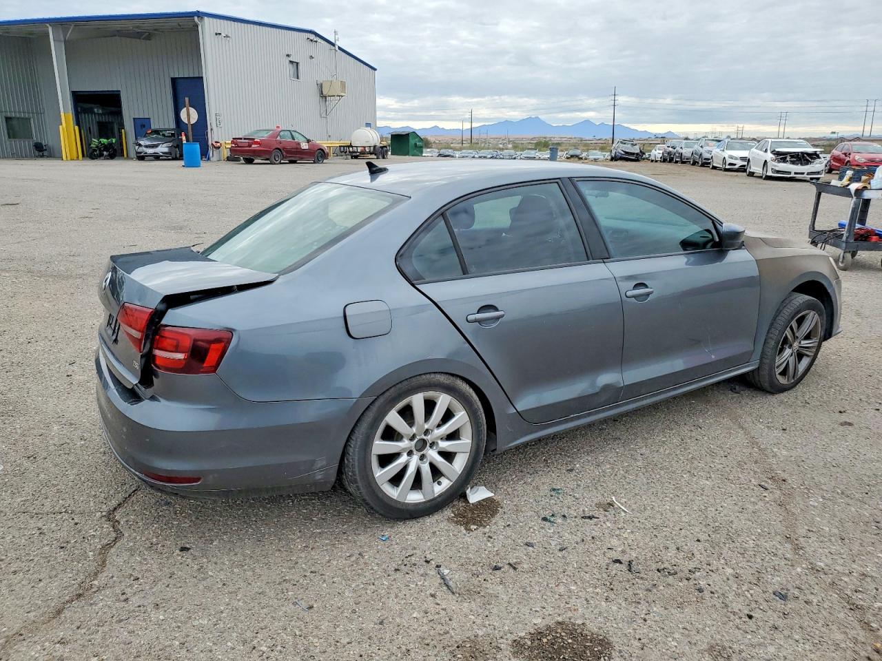 2016 VOLKSWAGEN JETTA S photo 5