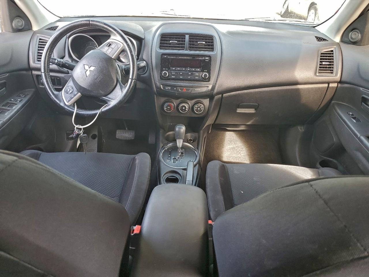 2015 MITSUBISHI OUTLANDER SPORT ES photo 8