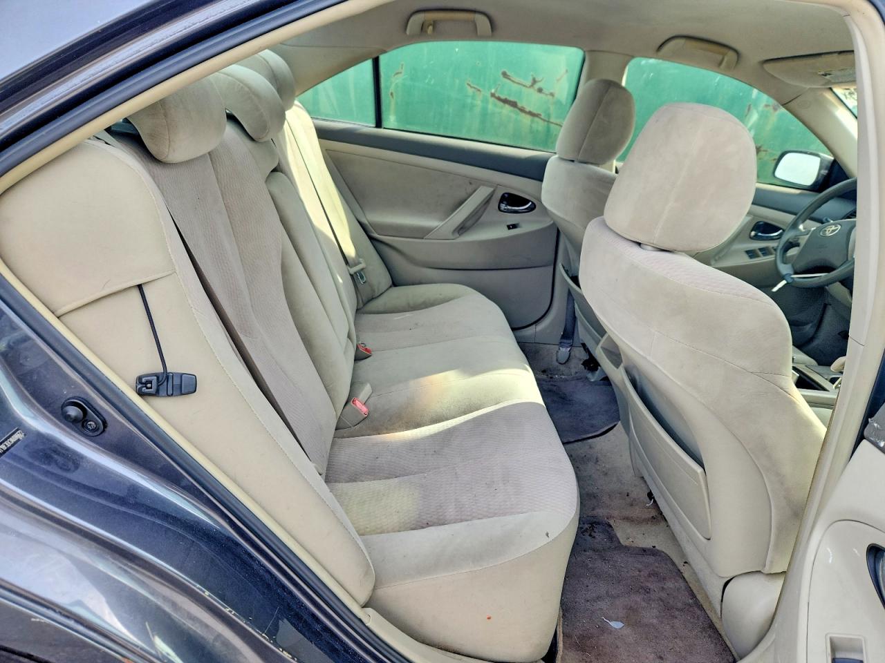 2010 TOYOTA CAMRY BASE photo 19