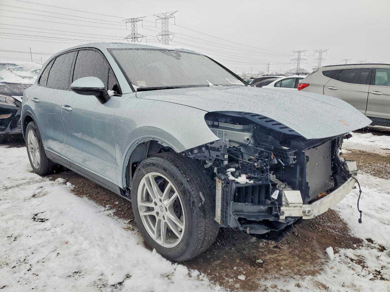 2024 PORSCHE CAYENNE photo 4