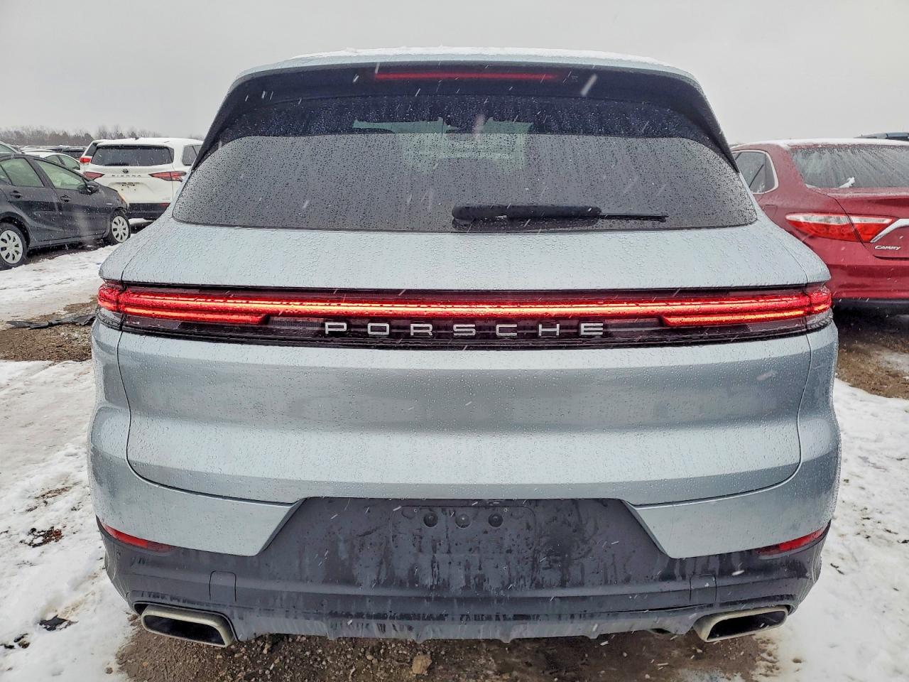 2024 PORSCHE CAYENNE photo 6