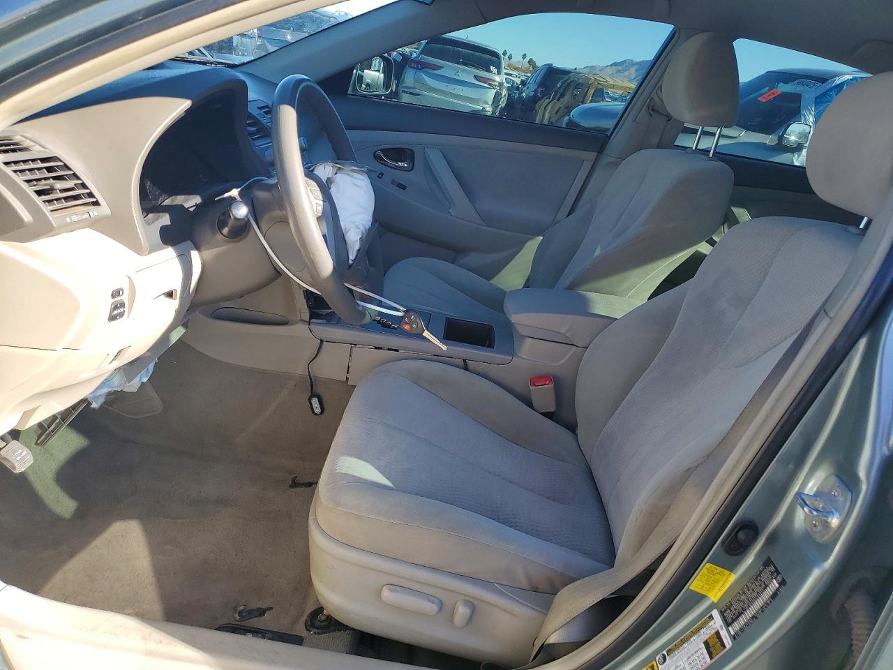 2011 TOYOTA CAMRY BASE photo 7