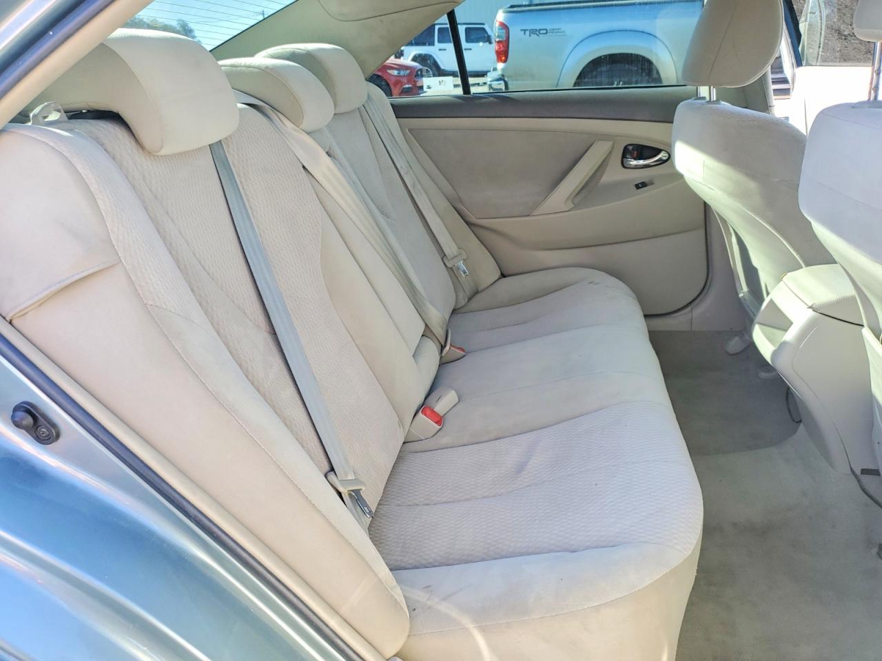 2011 TOYOTA CAMRY BASE photo 10