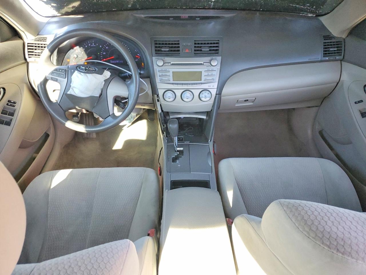 2011 TOYOTA CAMRY BASE photo 8