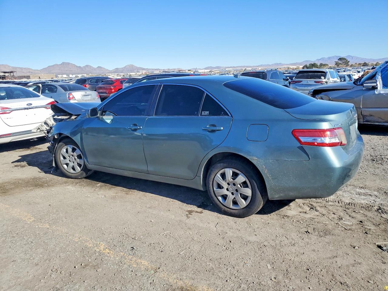 2011 TOYOTA CAMRY BASE photo 2