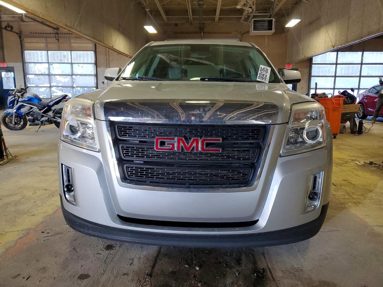 2013 GMC TERRAIN SLT photo 9