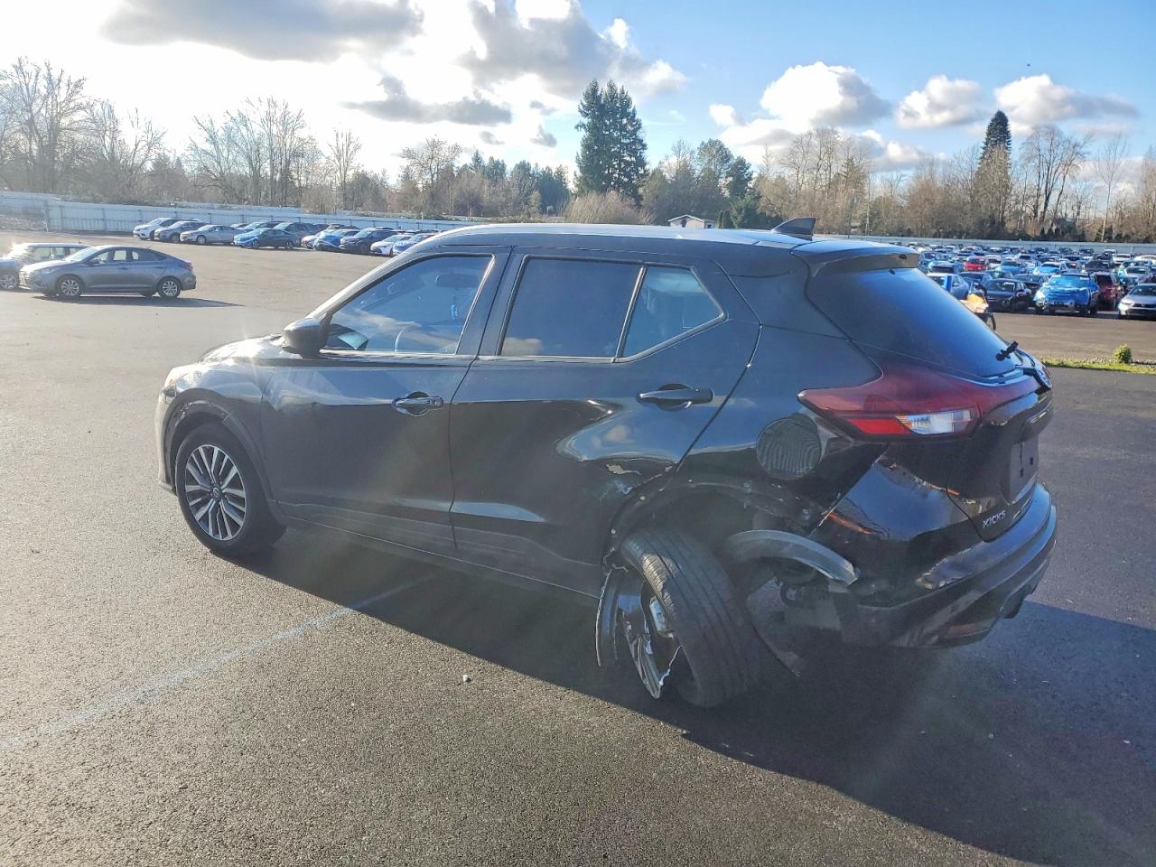 2021 NISSAN KICKS SV photo 2