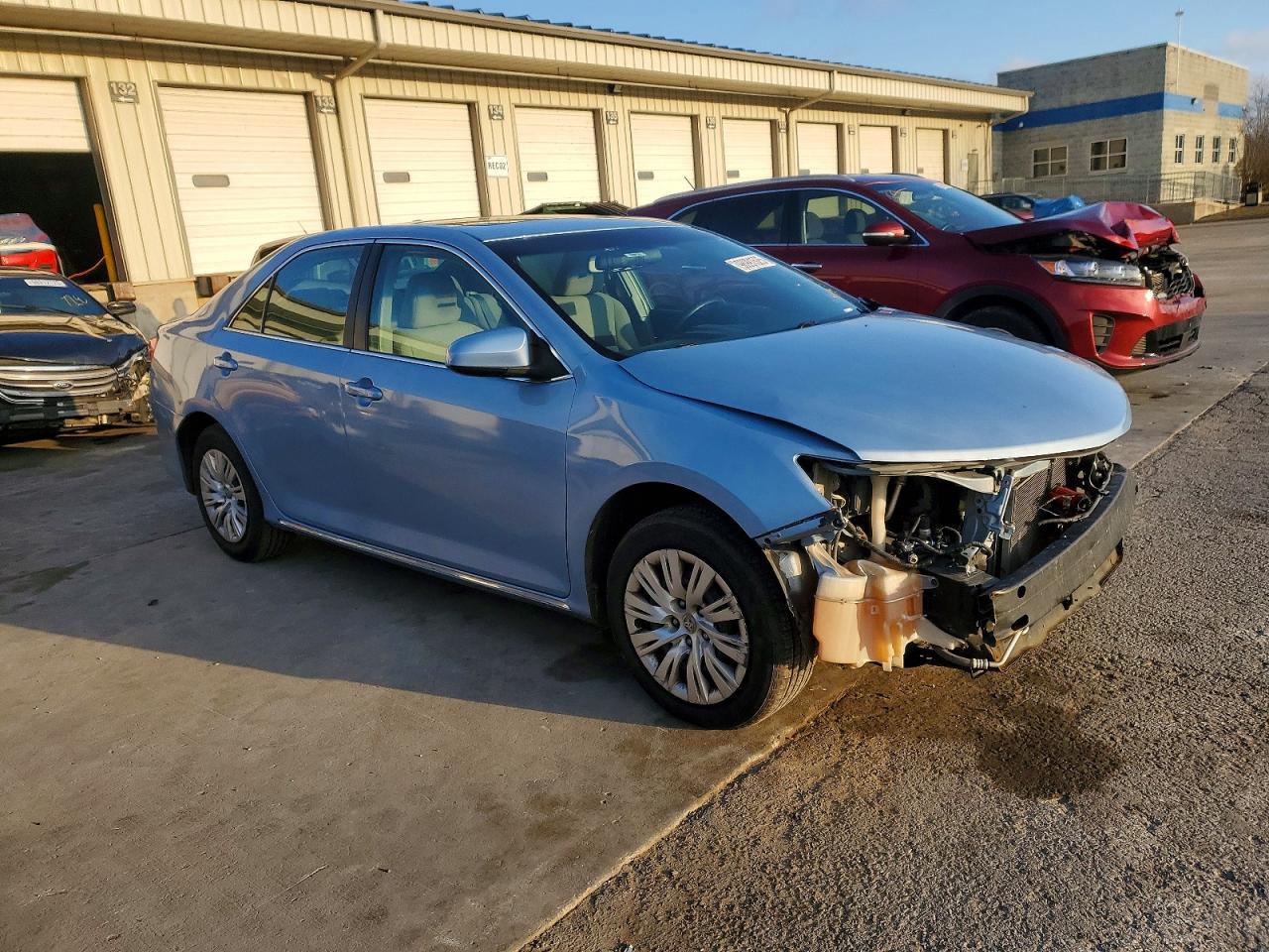 2013 TOYOTA CAMRY L photo 4