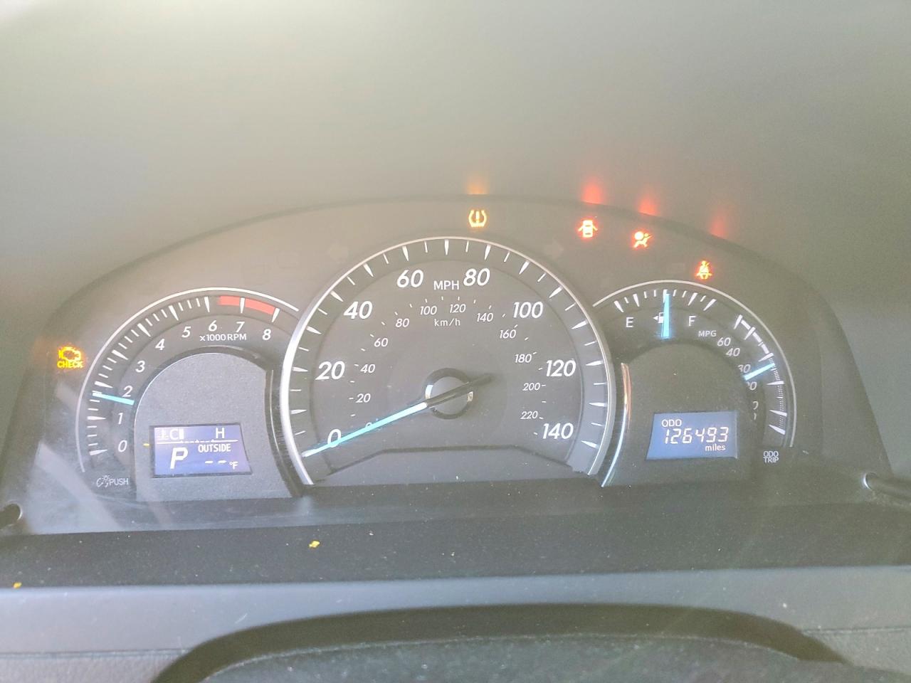 2013 TOYOTA CAMRY L photo 9