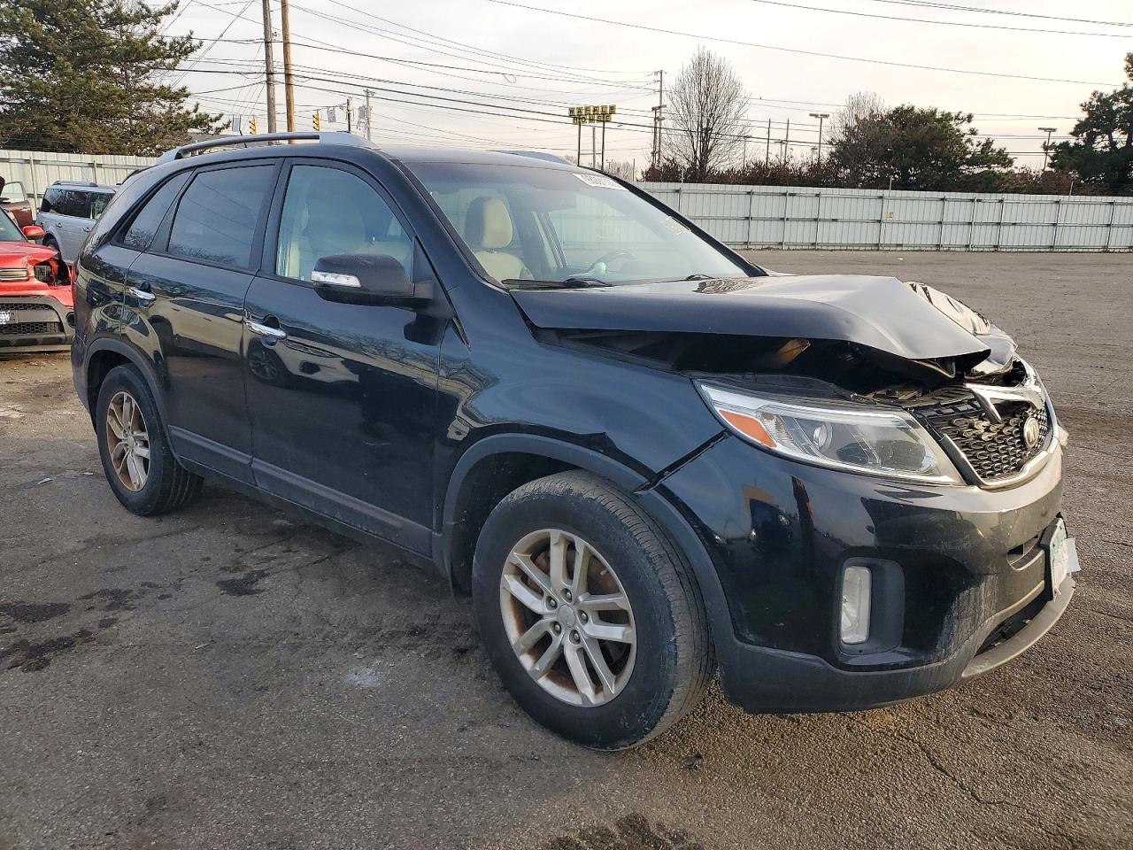 2014 KIA SORENTO LX photo 4