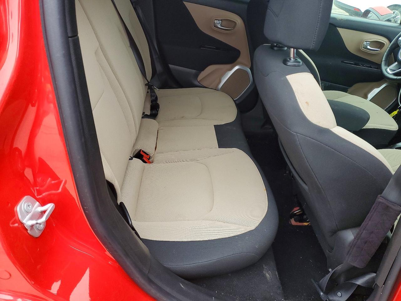 2015 JEEP RENEGADE LATITUDE photo 10