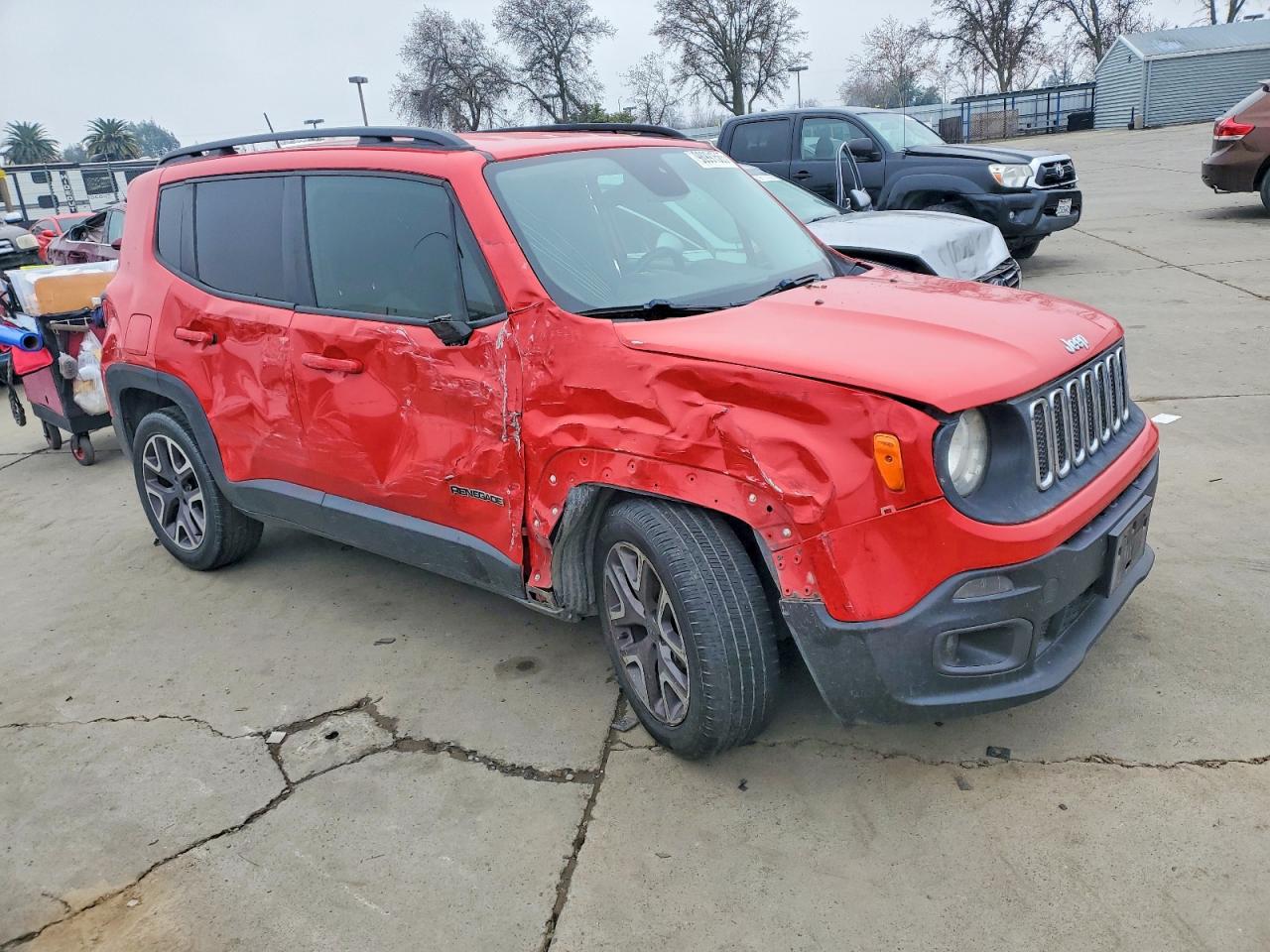 2015 JEEP RENEGADE LATITUDE photo 4