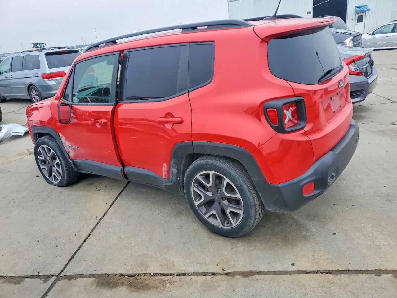 2015 JEEP RENEGADE LATITUDE photo 2