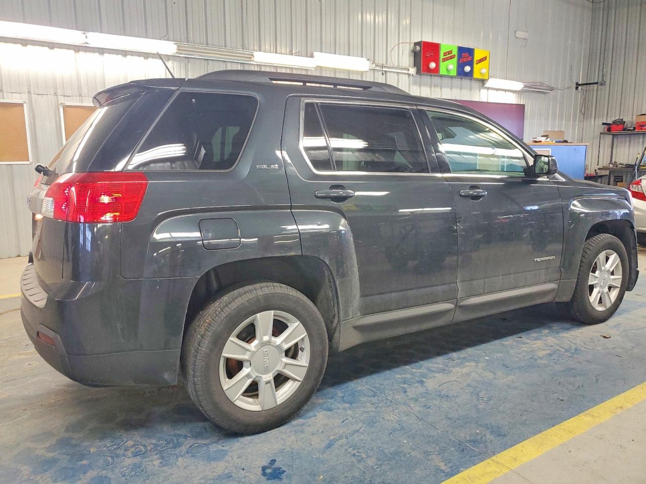 2013 GMC TERRAIN SLE photo 9