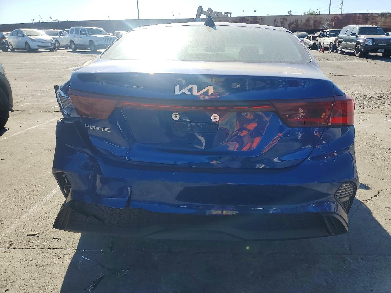 2024 KIA FORTE LX photo 6