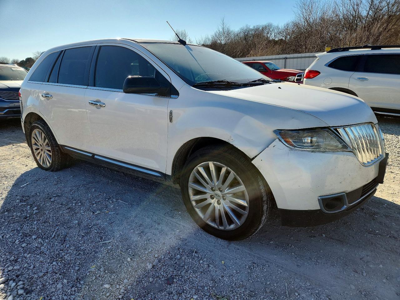 2011 LINCOLN TOWNHOUSE MKX photo 4
