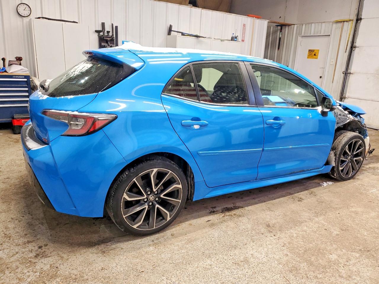 2019 TOYOTA COROLLA SE photo 3