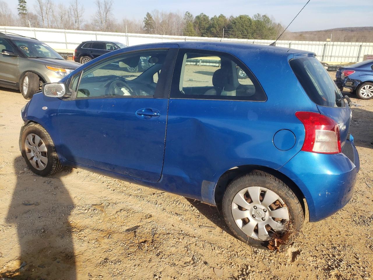 2008 TOYOTA YARIS photo 2