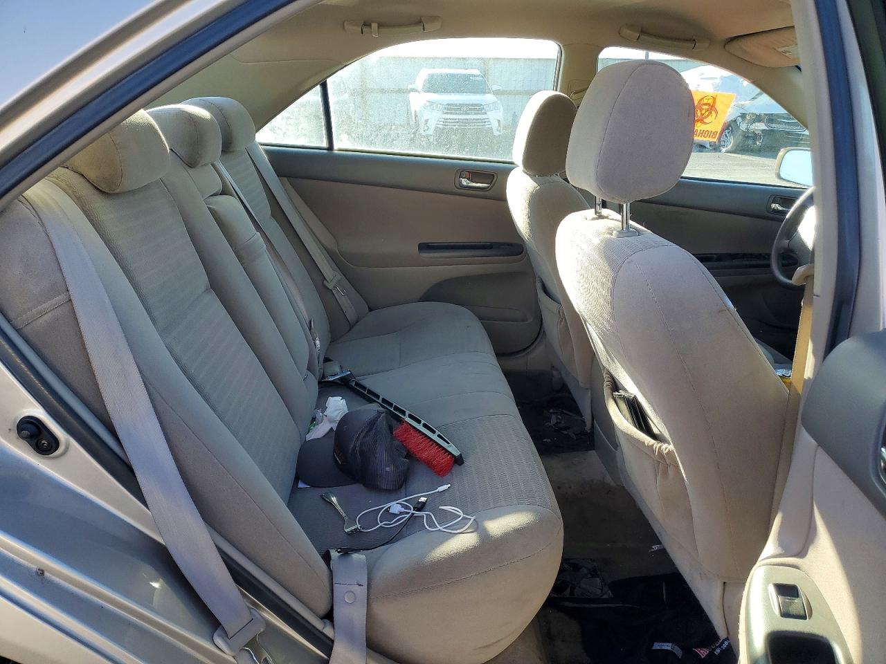 2005 TOYOTA CAMRY LE photo 10