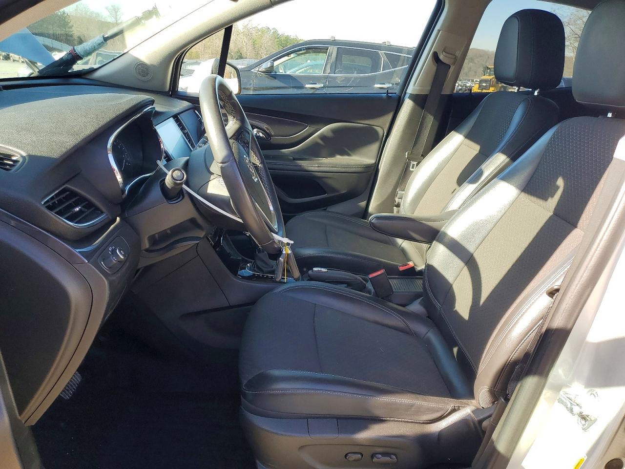 2020 BUICK ENCORE PREFERRED photo 7