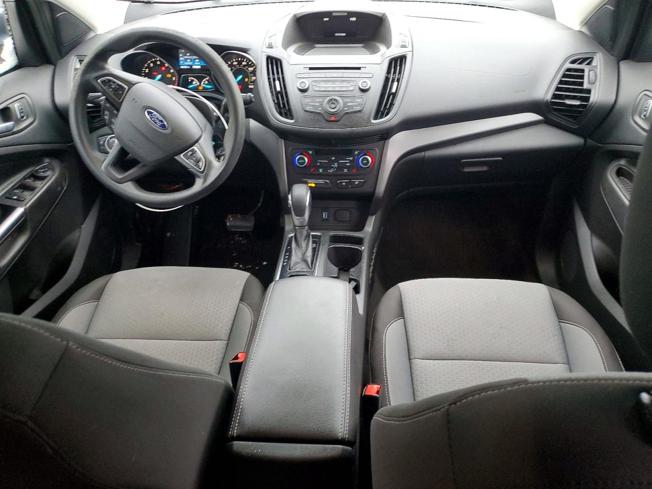 2018 FORD ESCAPE SE photo 8