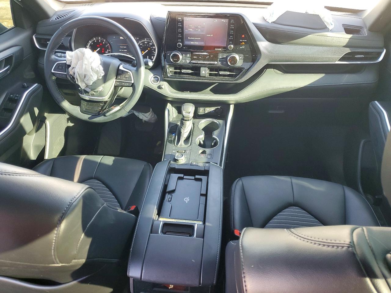 2022 TOYOTA HIGHLANDER XSE photo 8