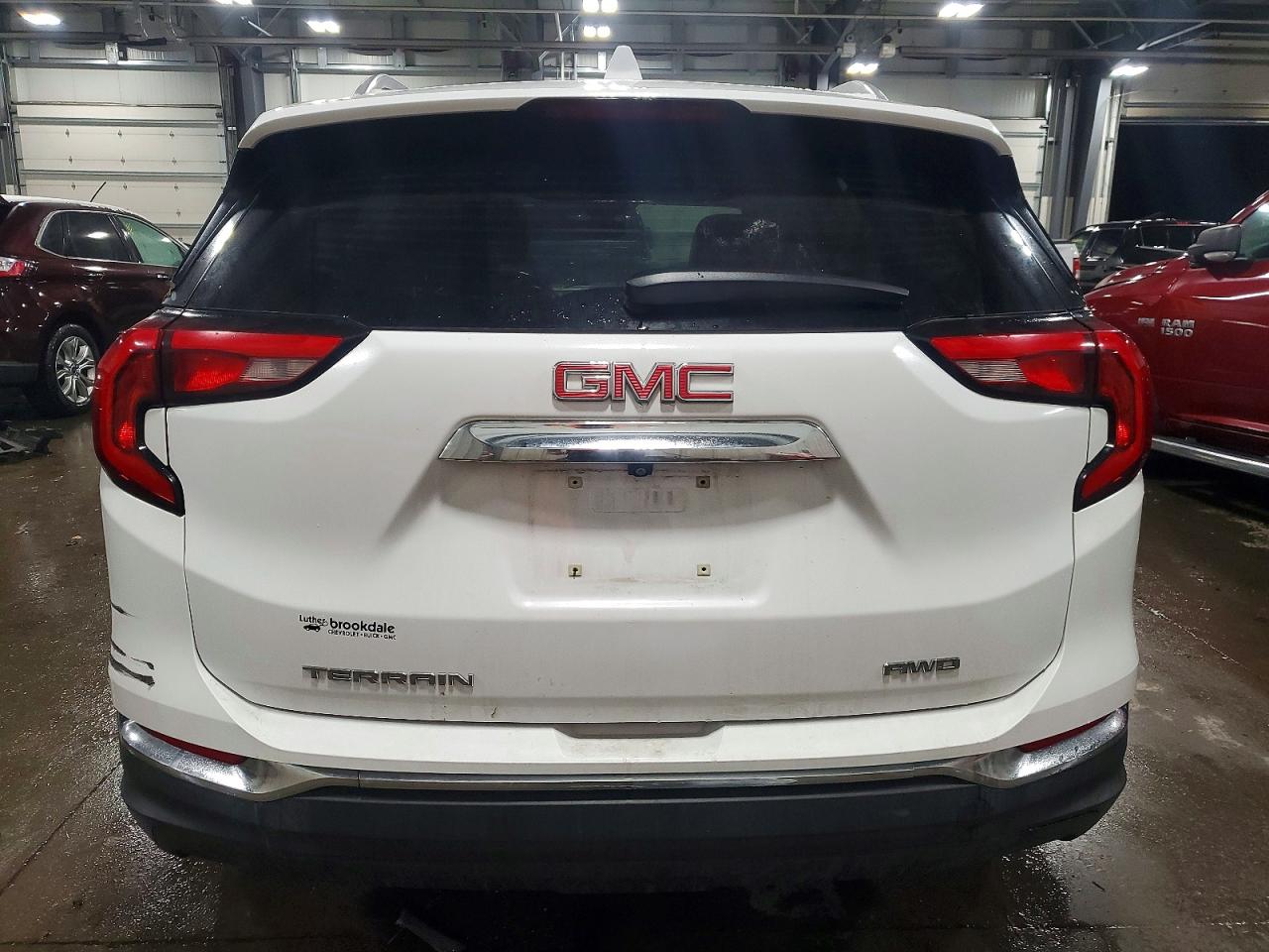 2020 GMC TERRAIN SLT photo 6