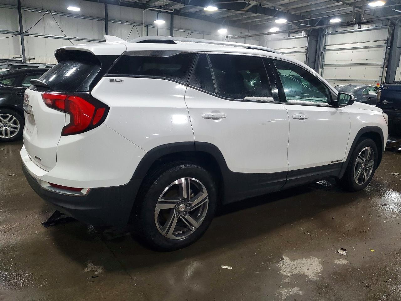 2020 GMC TERRAIN SLT photo 3