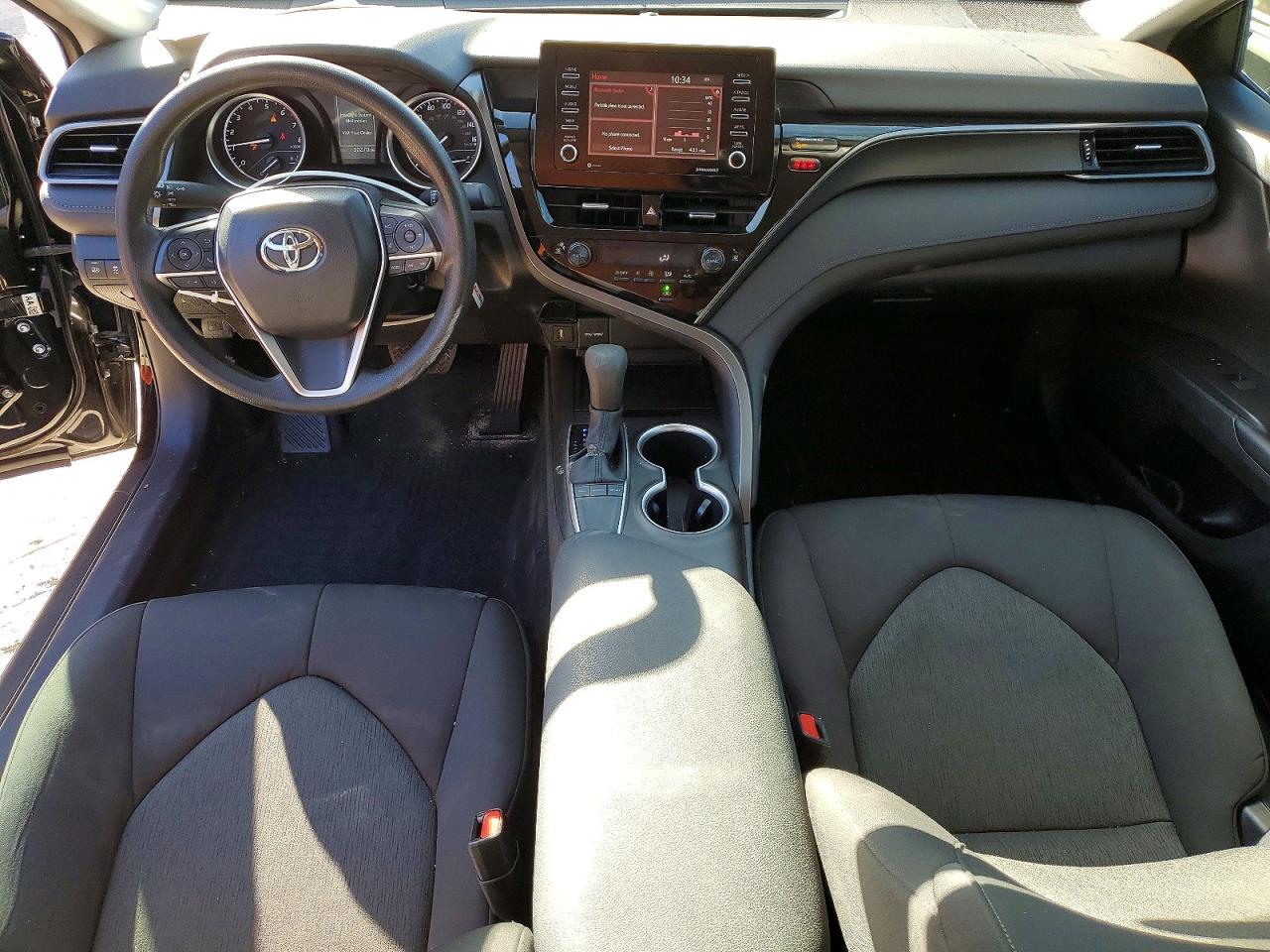 2024 TOYOTA CAMRY LE photo 8