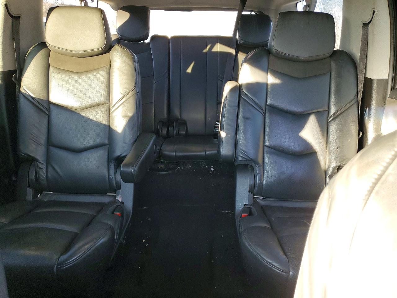 2019 CADILLAC ESCALADE ESV LUXURY photo 10